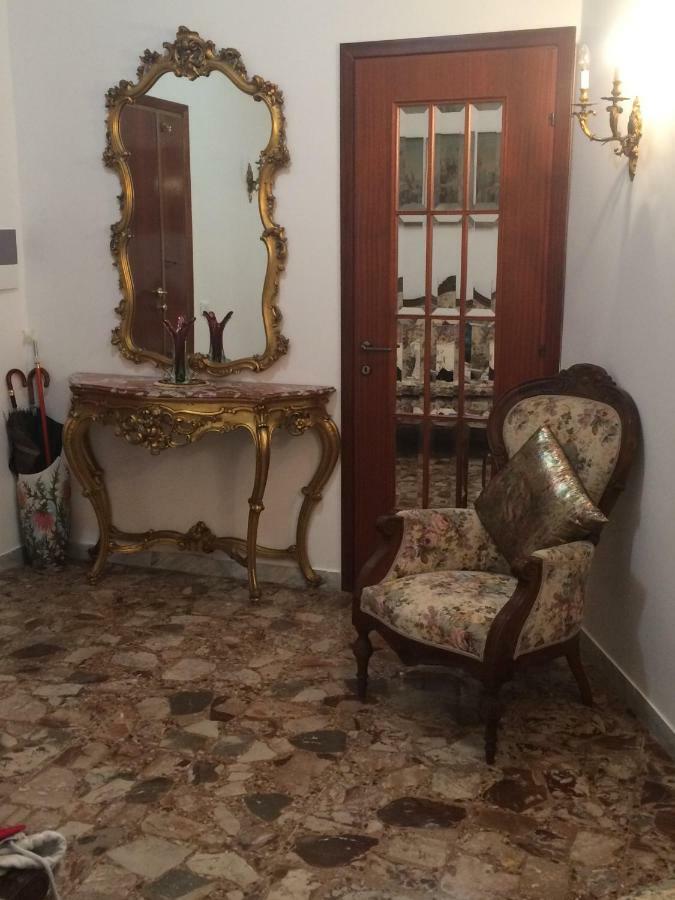 Roma Manuela'S Cozy Guest House Trastevere Exterior foto